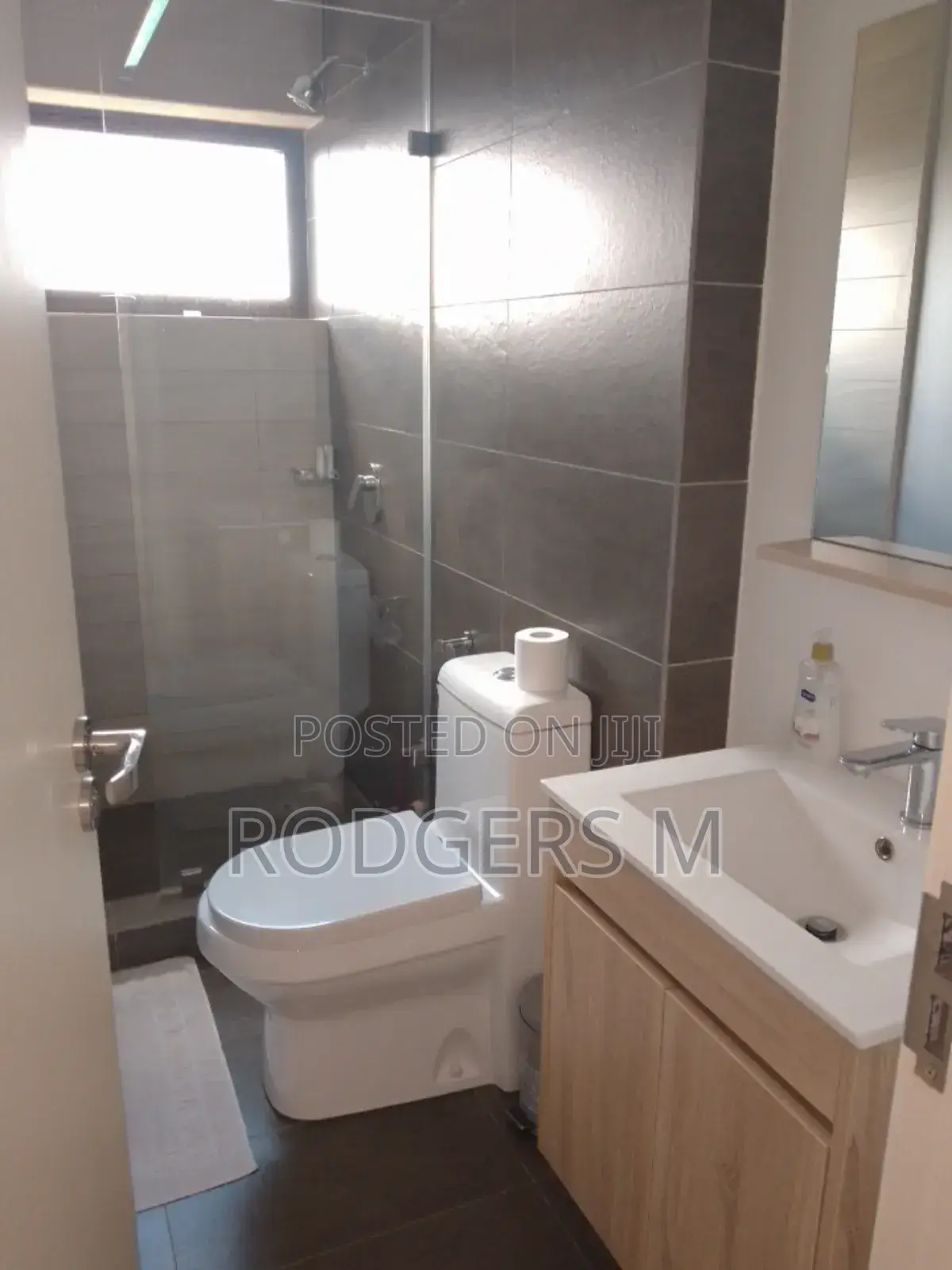 Furnished 2bdrm Apartment in Valley Arcade for rent