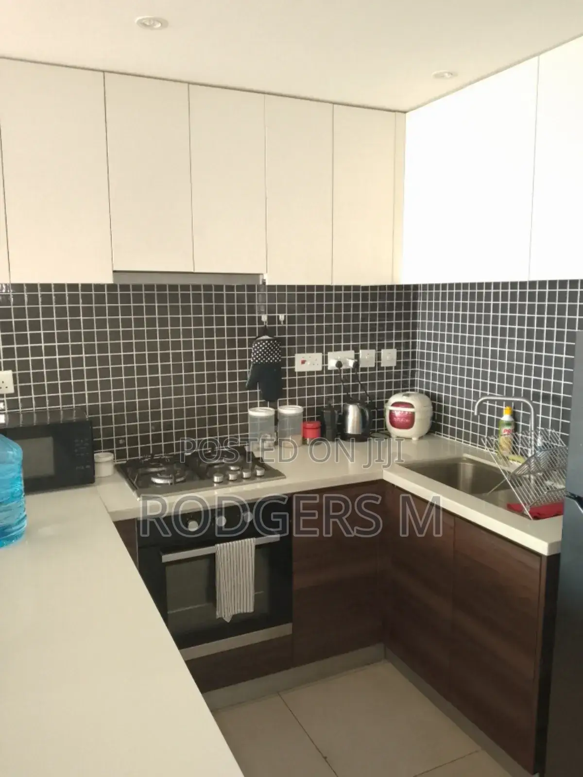 Furnished 2bdrm Apartment in Valley Arcade for rent