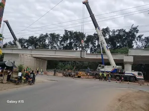 Industrial Cranes for Hoisting and Logistics Services Are Available