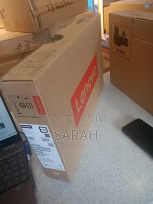 New Laptop Lenovo V14 G4 IRU 16GB Intel Core i7 SSD 512GB