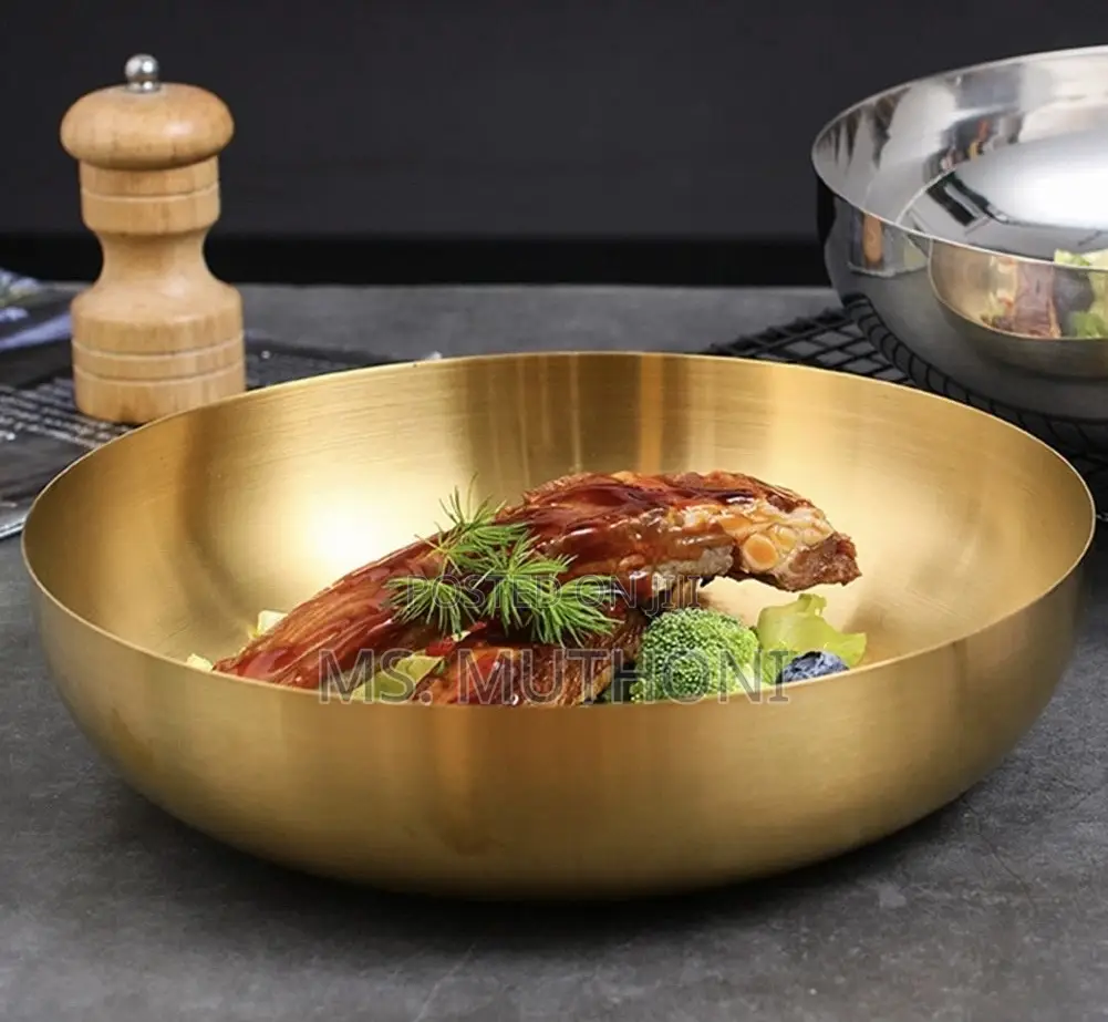 3-Liter Multipurpose Bowl With Engraved Measuring Marks.