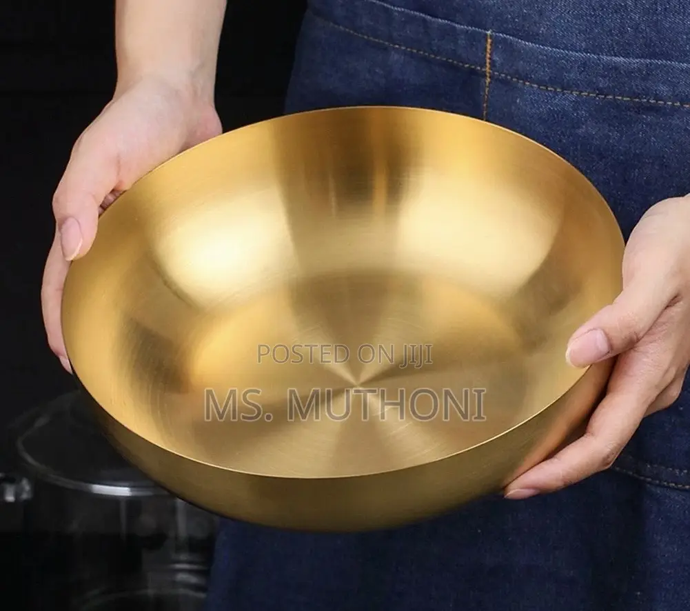 3-Liter Multipurpose Bowl With Engraved Measuring Marks.