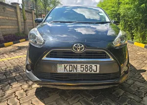 Toyota Sienta 2016 Gray