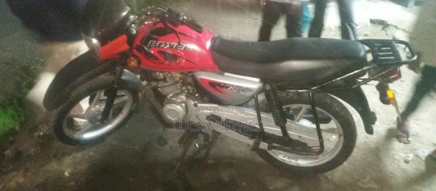 Bajaj Boxer 125 2021 Red - thumbnail 4