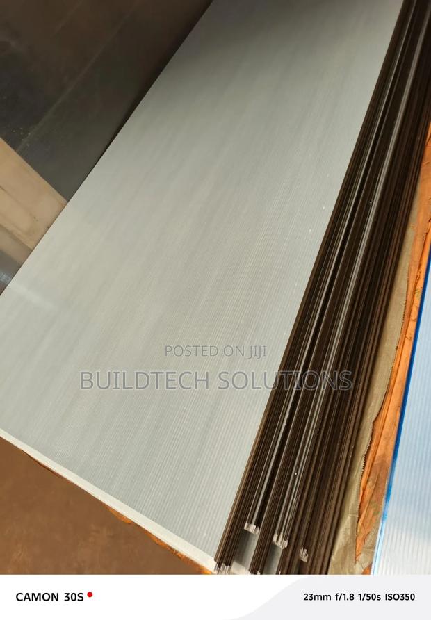 Durable 8mm Bronze Polycarb Sheet for Roofing - thumbnail 2