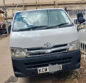 Toyota HiAce SV Premium 2013 White