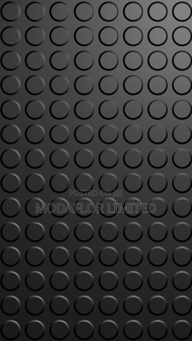 Rubber Coin Flooring for Gym, Garage and Industrial Floor Use