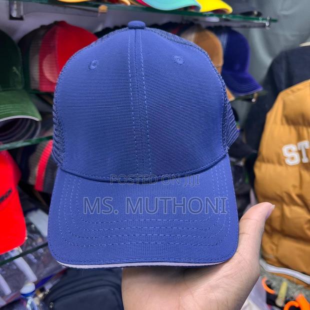 Plain Breathable Adjustable Snapback Closure Trucker Hat  - thumbnail 2