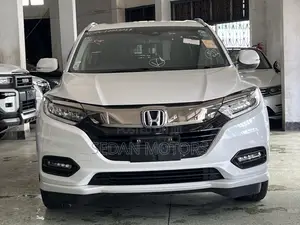 Honda Vezel 2019 White