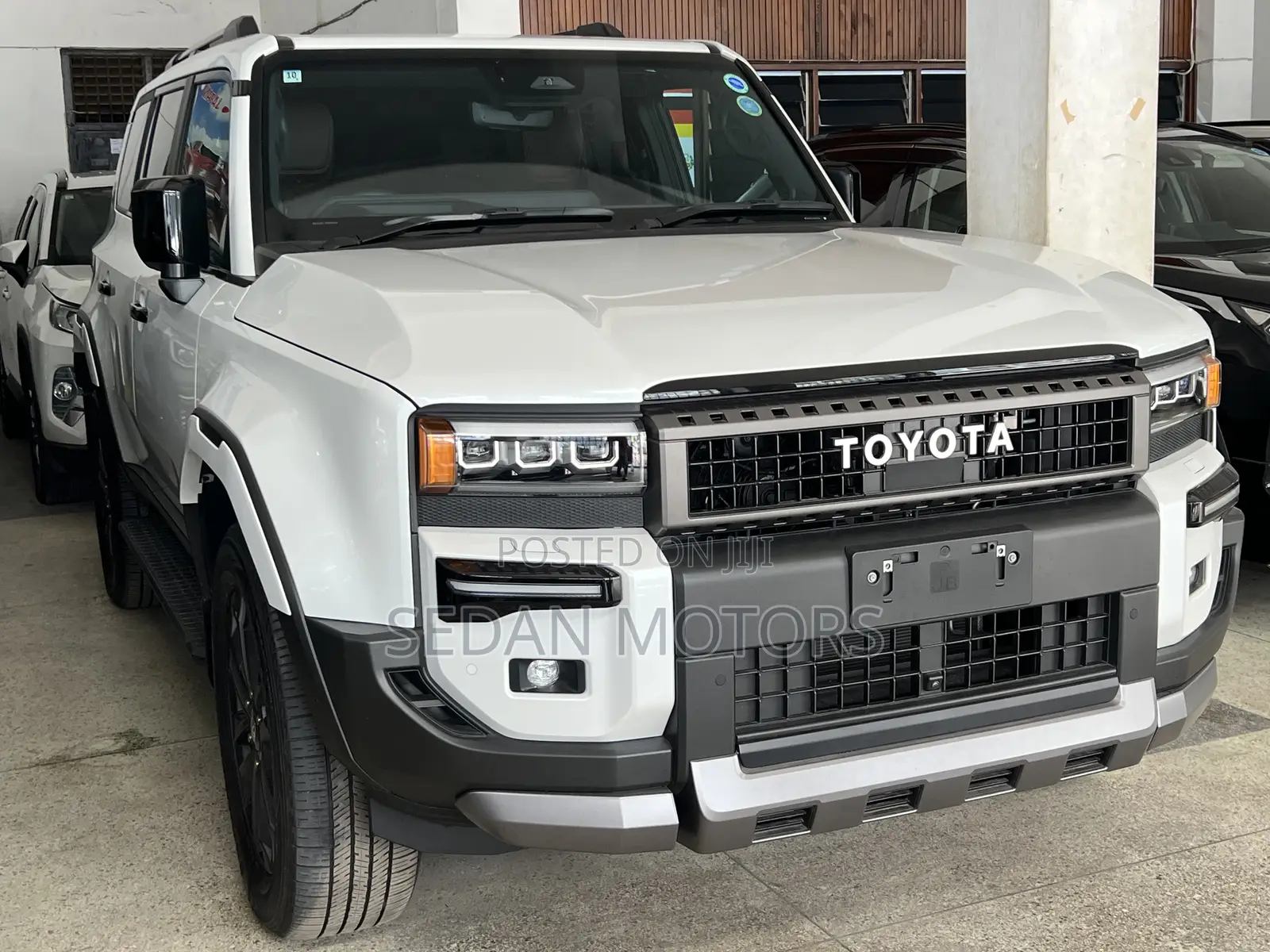 Toyota Land Cruiser Prado 2024 White