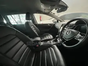 Volkswagen Golf 2019 Matt Black