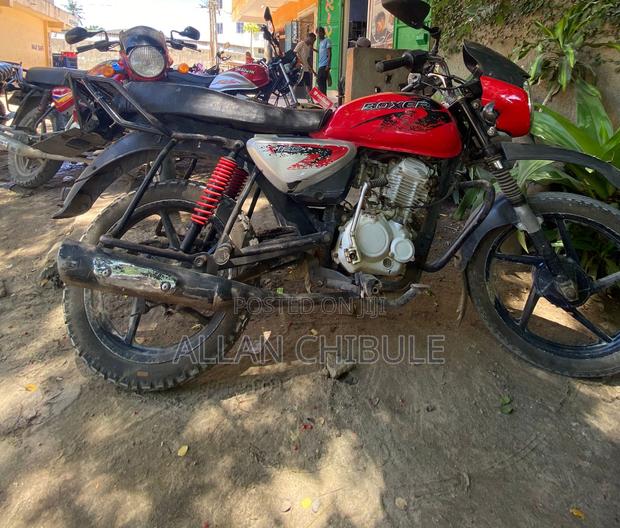 Motorcycle 2024 Red - thumbnail 3