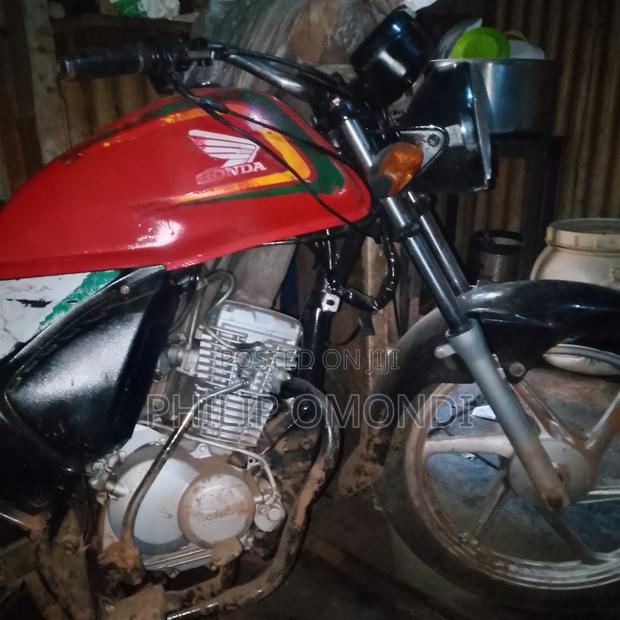 Honda CBX 2016 Red