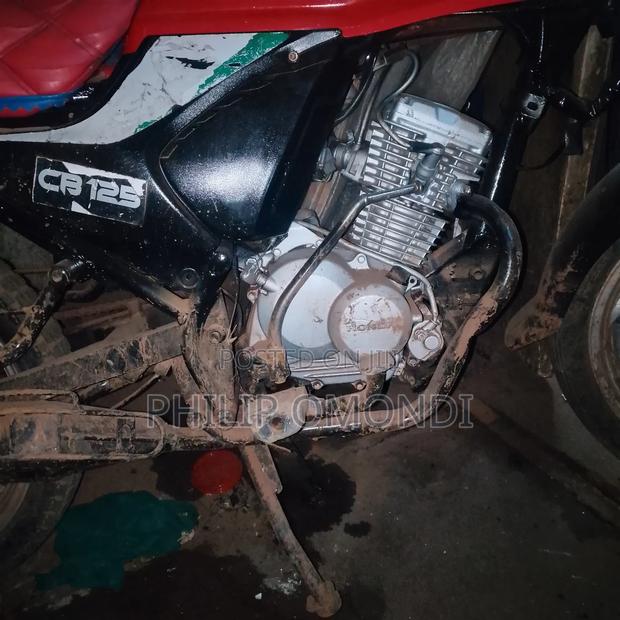 Honda CBX 2016 Red - thumbnail 3