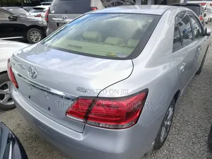 Toyota Premio 2019 Silver