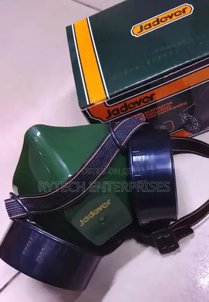 Jadever Respirator Mask With Two Cartridges