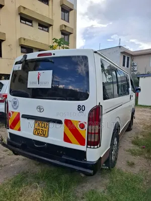 Toyota HiAce 2012 White