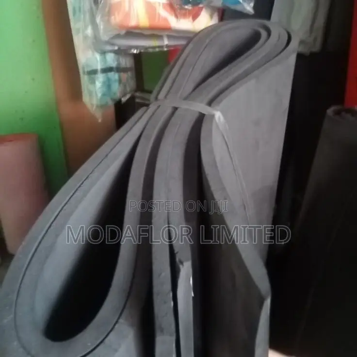 Plain Rubber Mat for Home, Office and Indoor Floor Covering Use