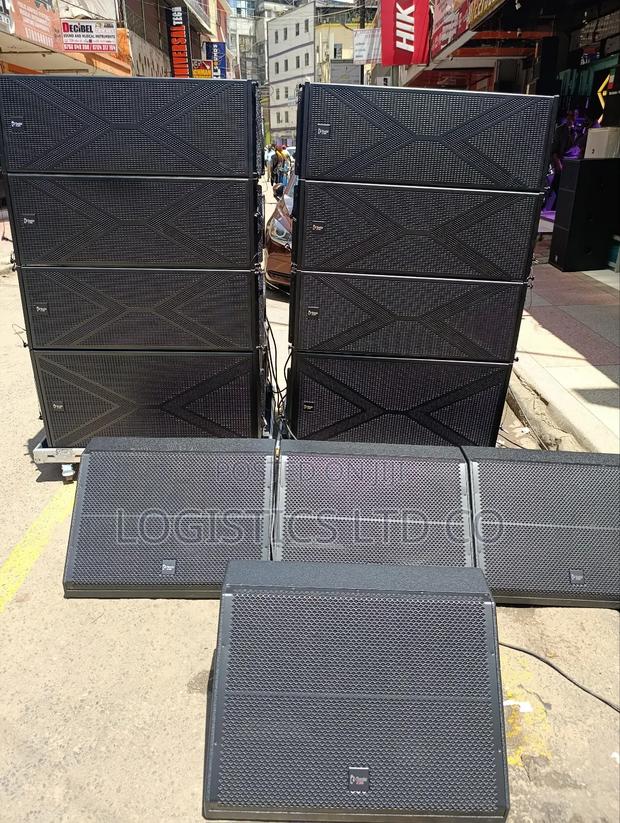 Line Array Speakers Vertical Columns