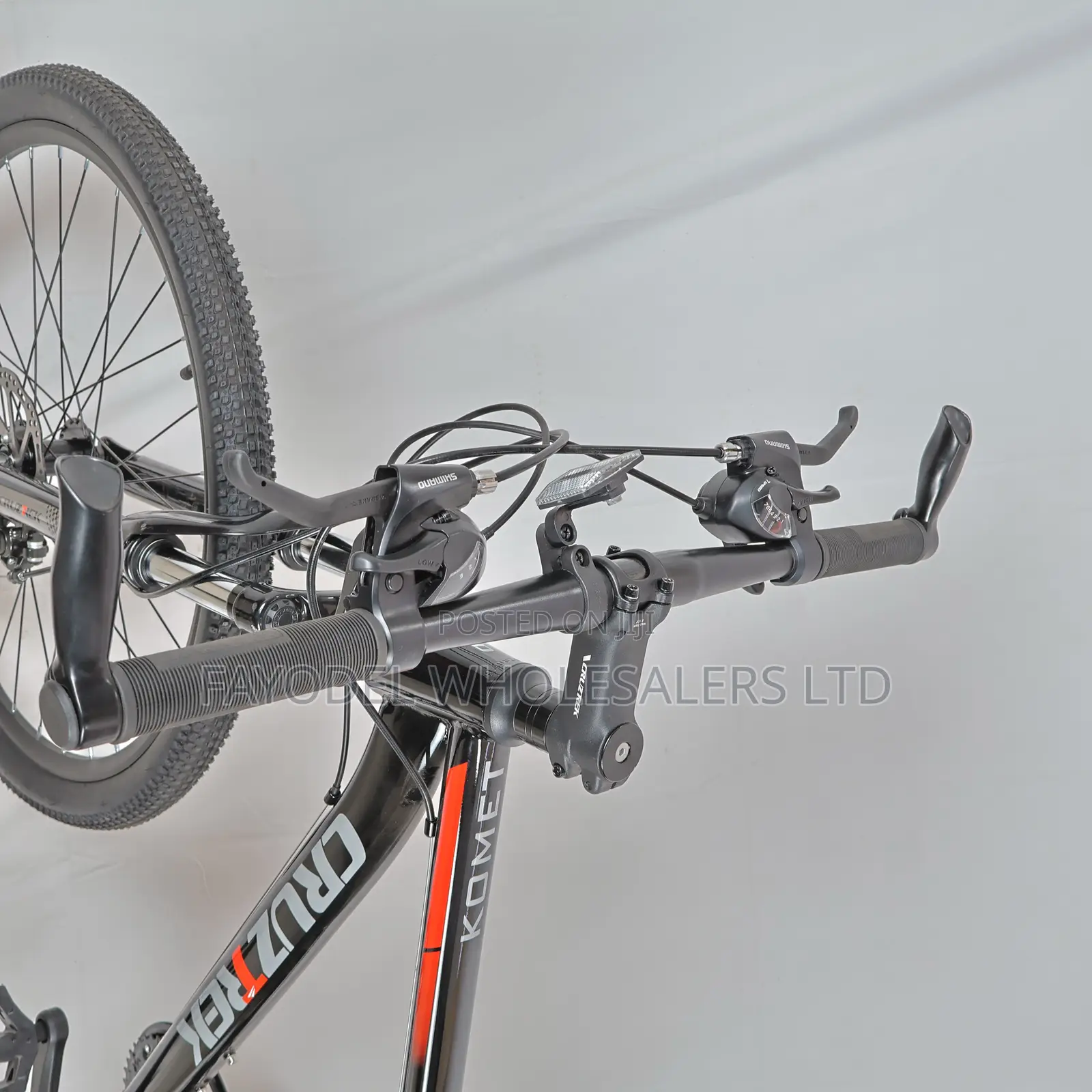 Cruztrek Komet Mountain Bike Size 26 – 21-Speed,