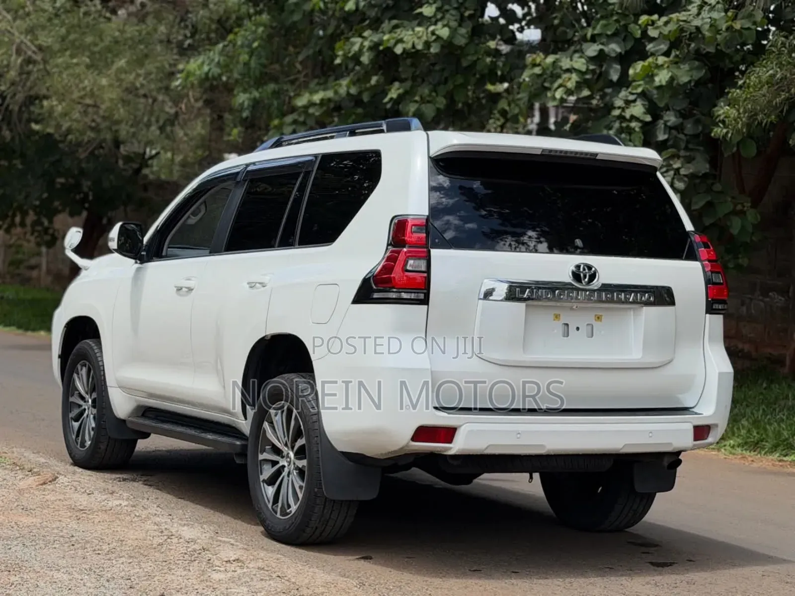 Toyota Land Cruiser Prado 2019 Off white