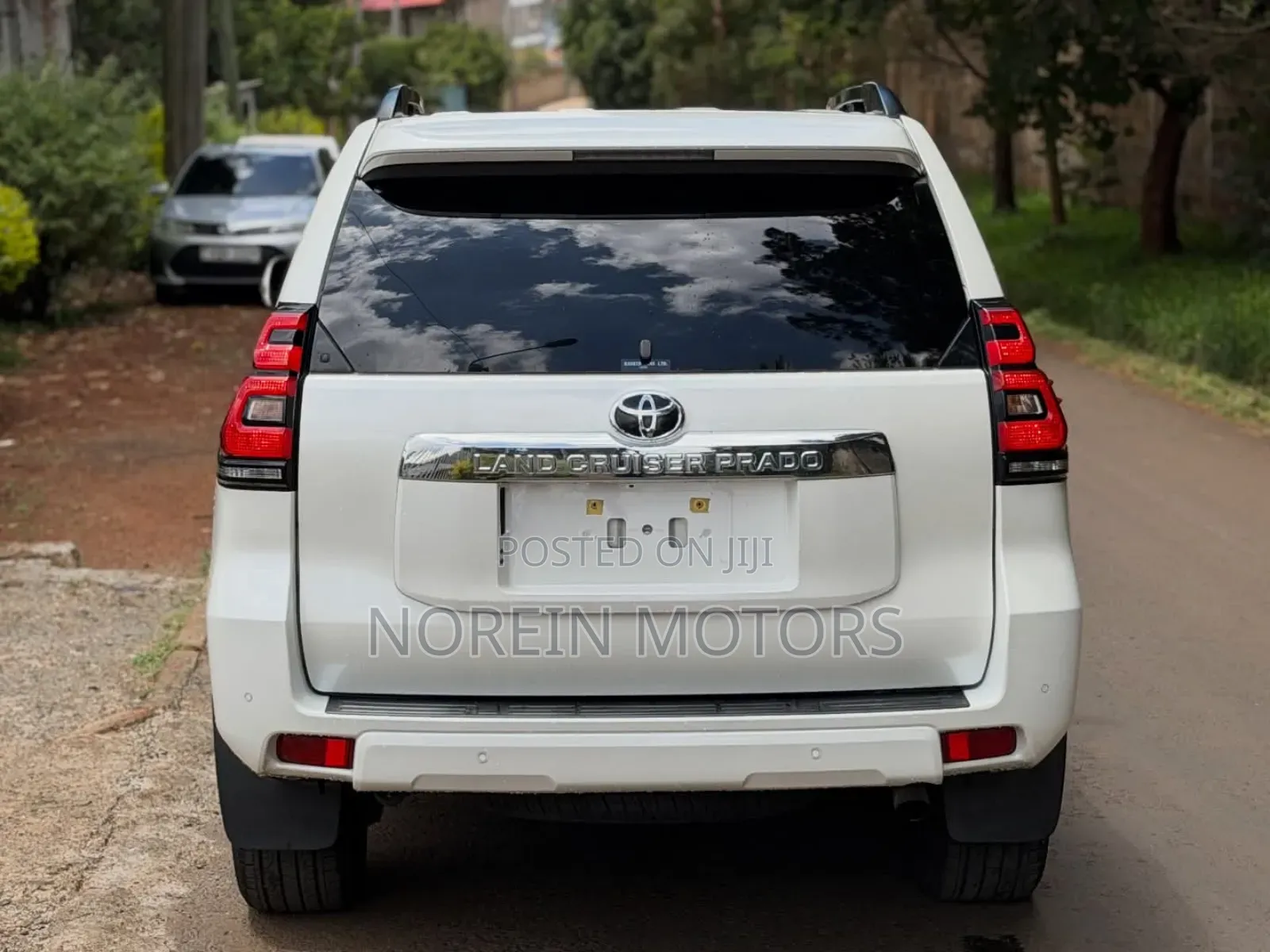 Toyota Land Cruiser Prado 2019 Off white