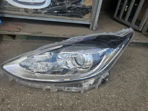 Sienta 2018 Headlight
