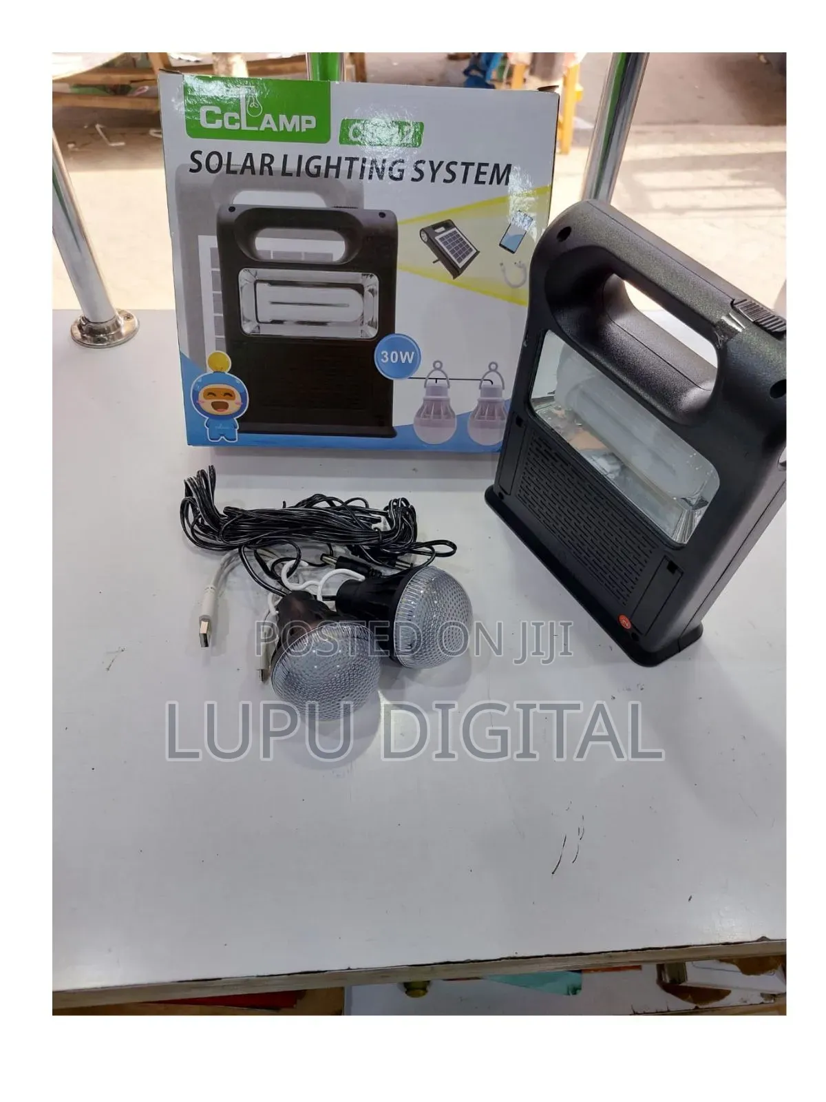 CCL Cl12 (2 Bulbs/Side Panel/Phone Charger)