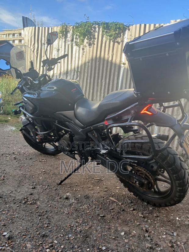 Voge 300DS 2025 Black - main view