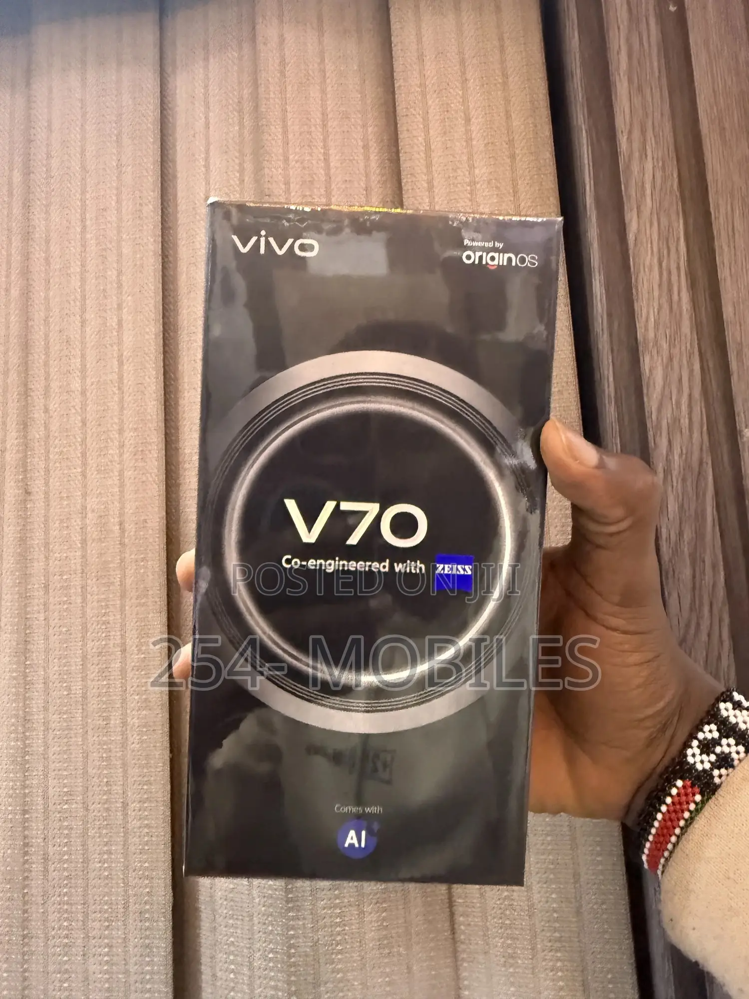 New Vivo V70 512 GB Gray