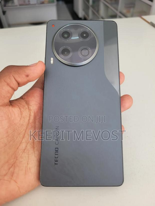 Tecno Camon 30 256 GB Gray