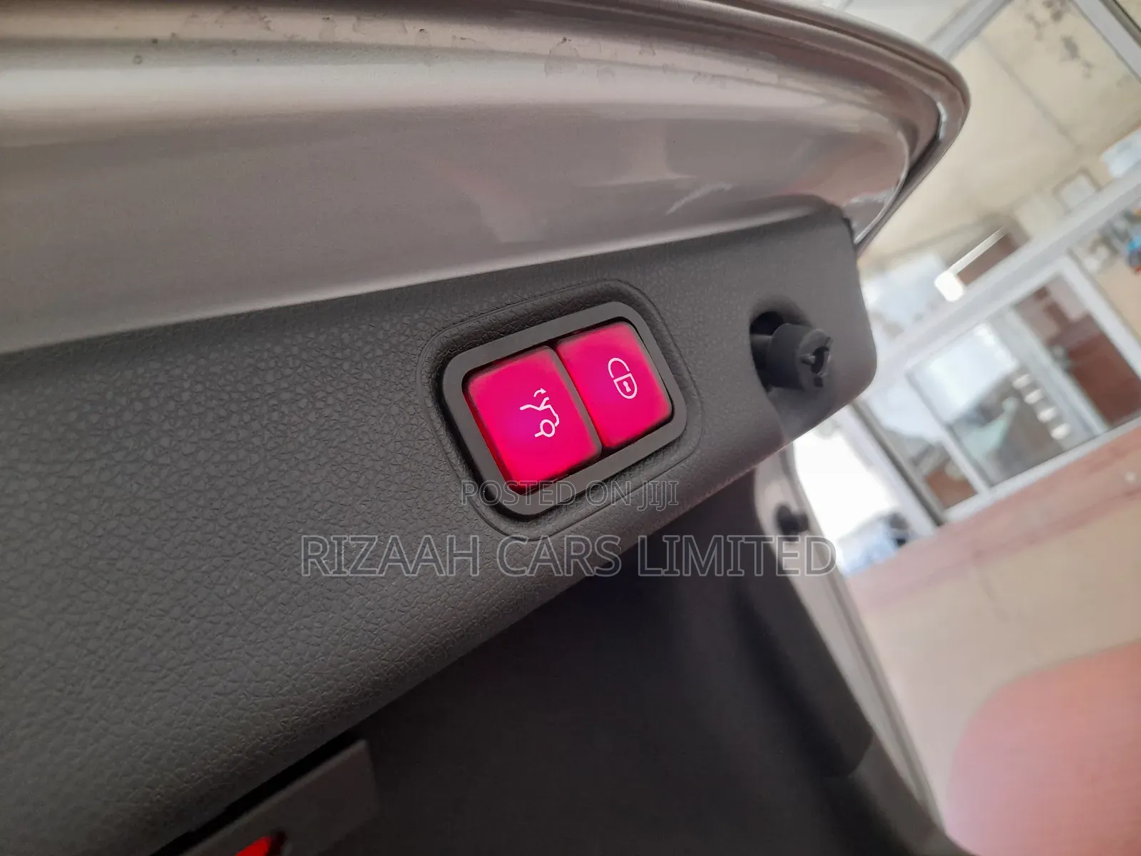 Mercedes-Benz E200 2018 Silver