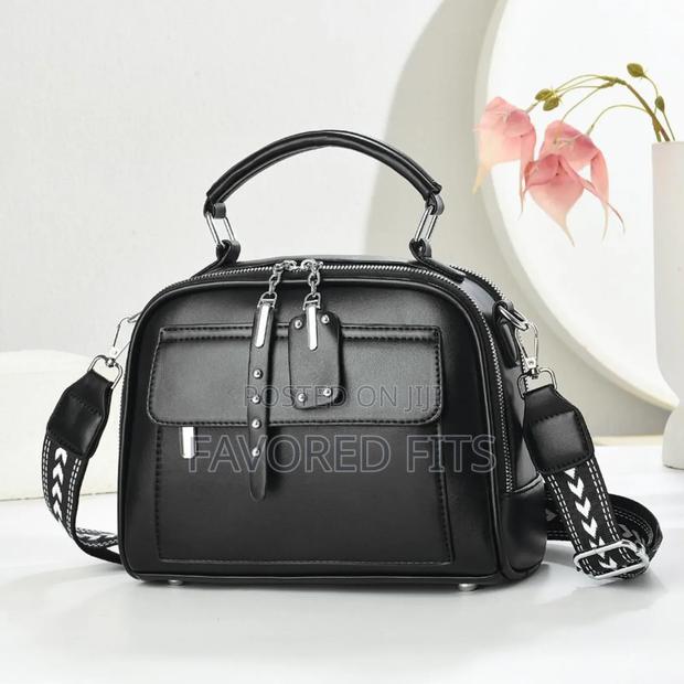 Sophisticated Black Top-Handle Bag - Perfect for Office Work - main view