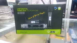 BNK Es200 Uhf Digital Wireless Microphone