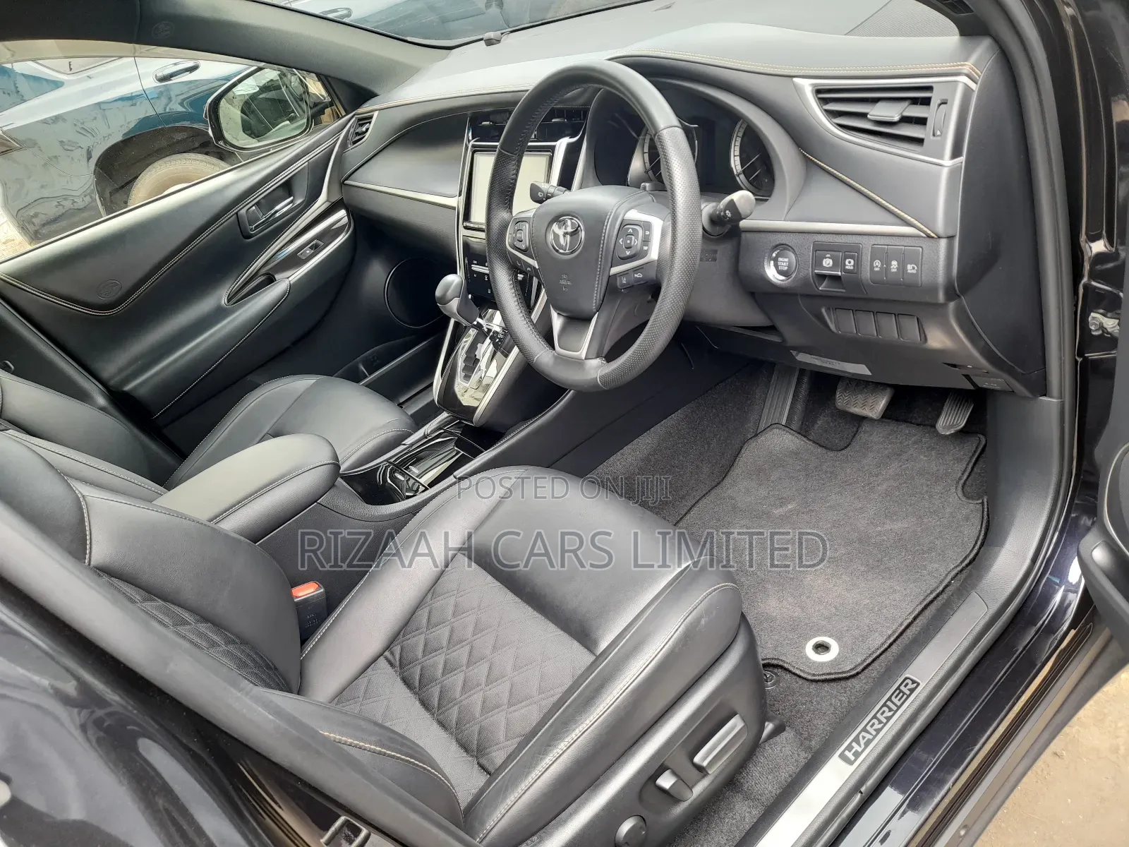 Toyota Harrier 2.0 2018 Purple