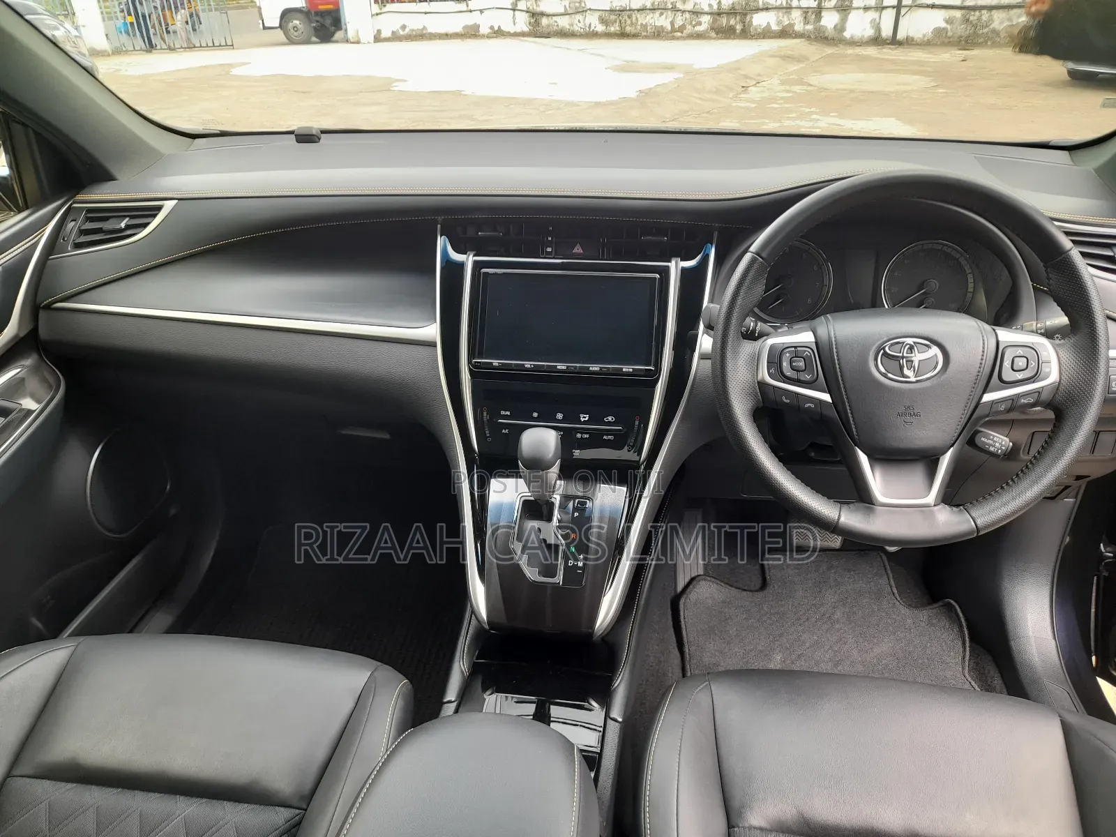 Toyota Harrier 2.0 2018 Purple