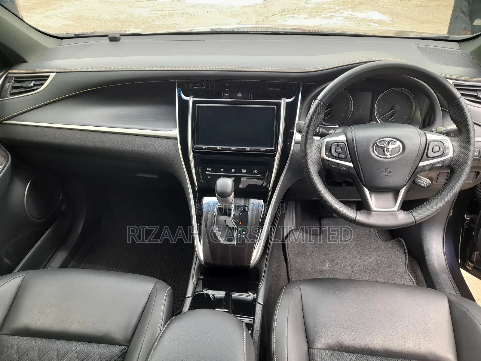 Toyota Harrier 2.0 2018 Purple