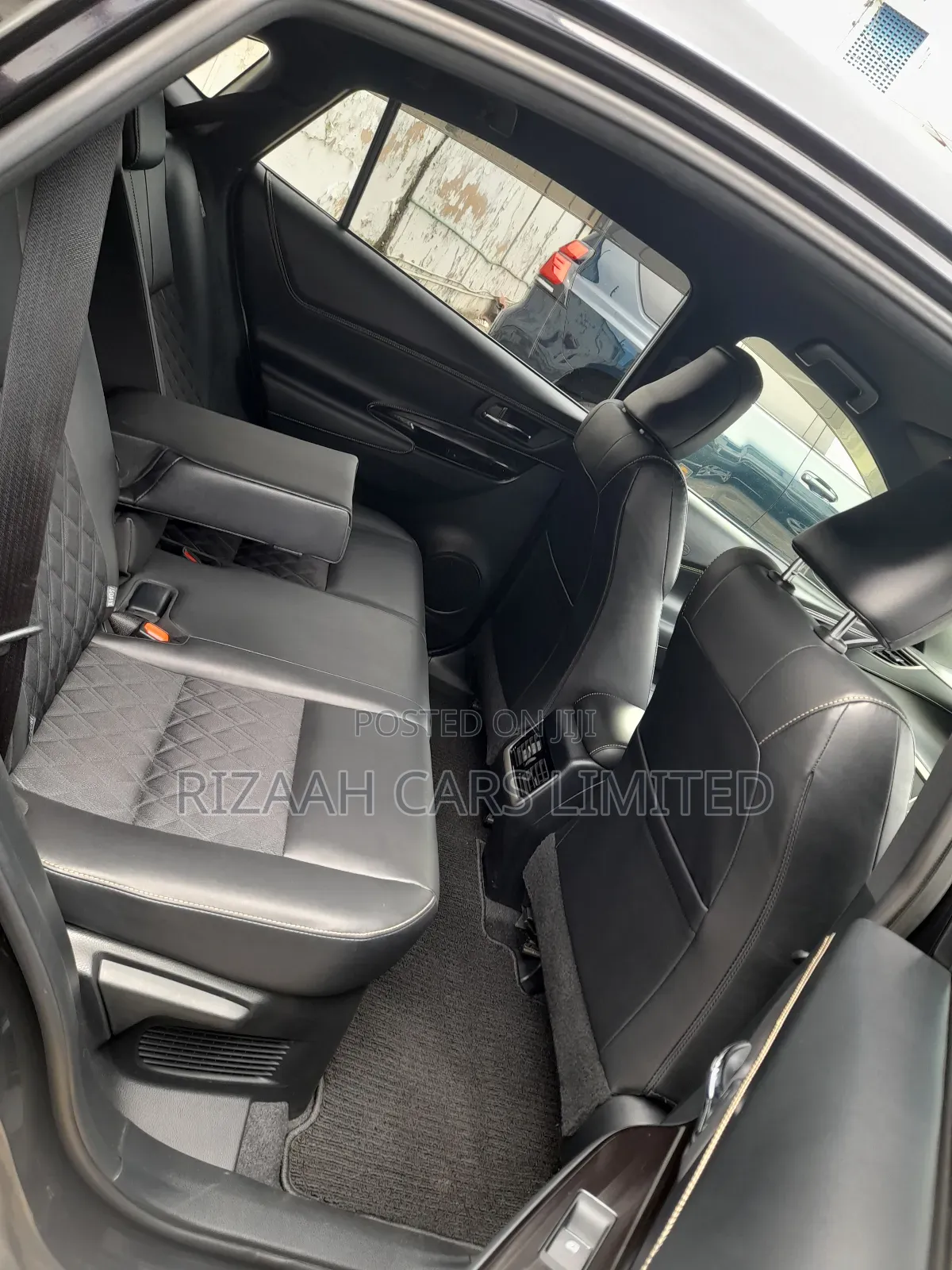 Toyota Harrier 2.0 2018 Purple