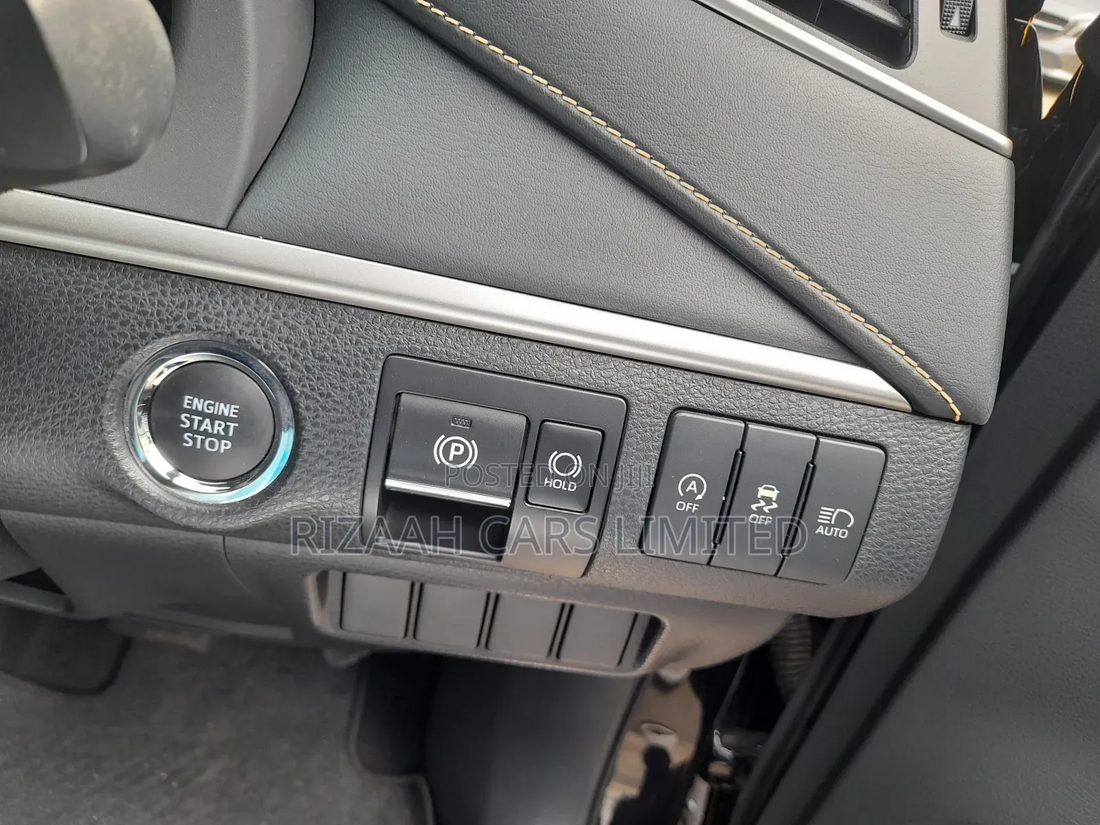 Toyota Harrier 2.0 2018 Purple