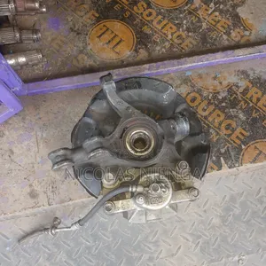 Front Hub Toyota Vits