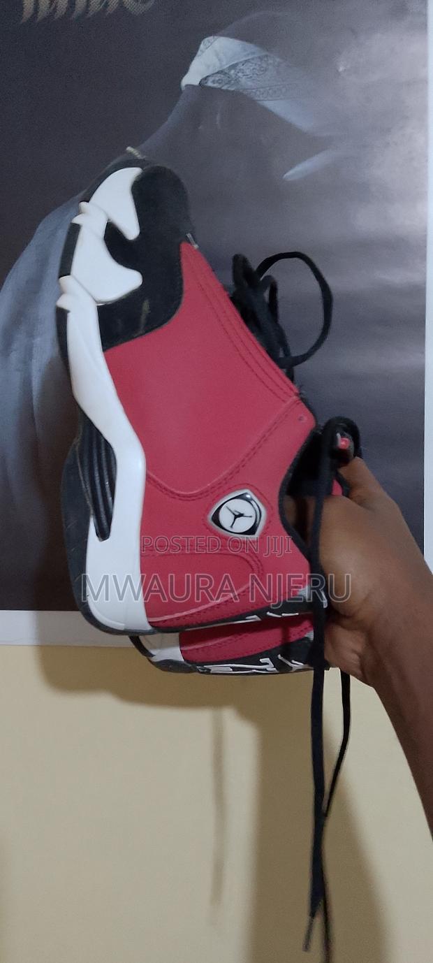 Air Jordan - thumbnail 4