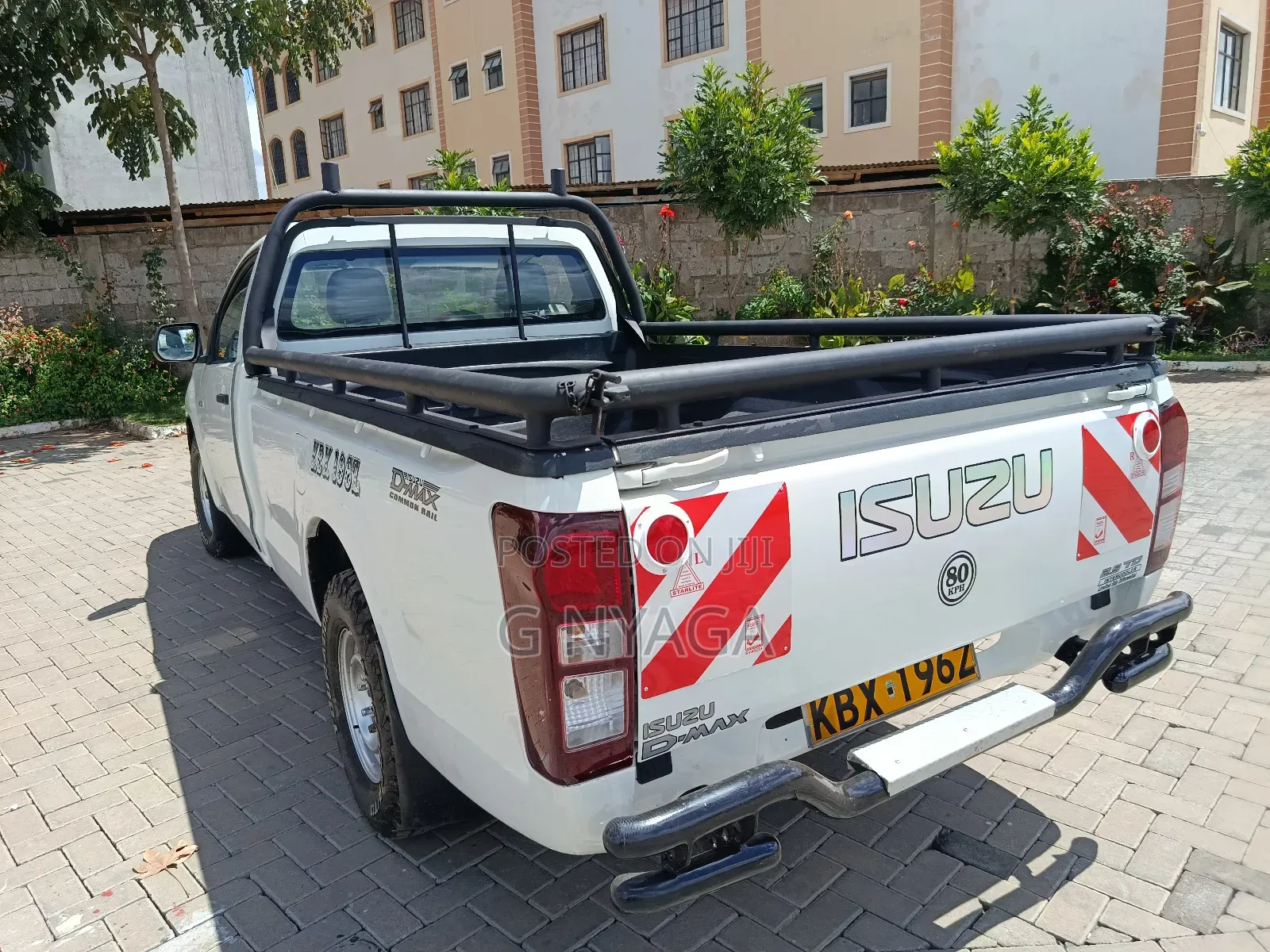 Isuzu D-MAX 2015 White