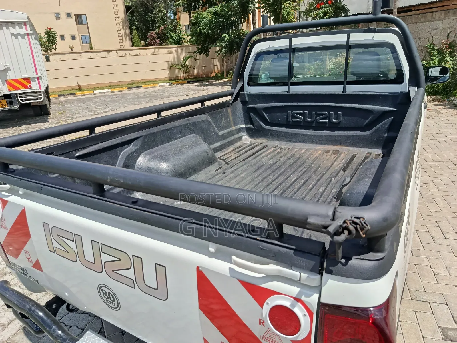 Isuzu D-MAX 2015 White