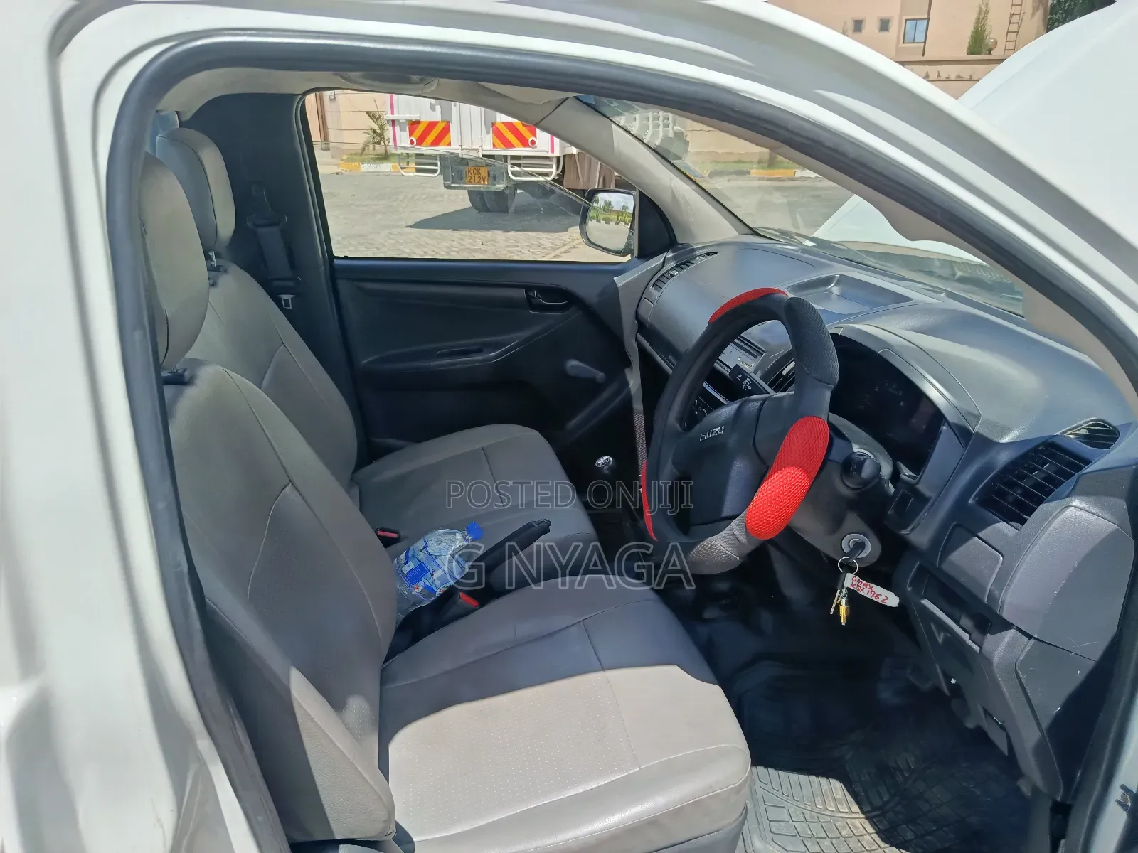 Isuzu D-MAX 2015 White