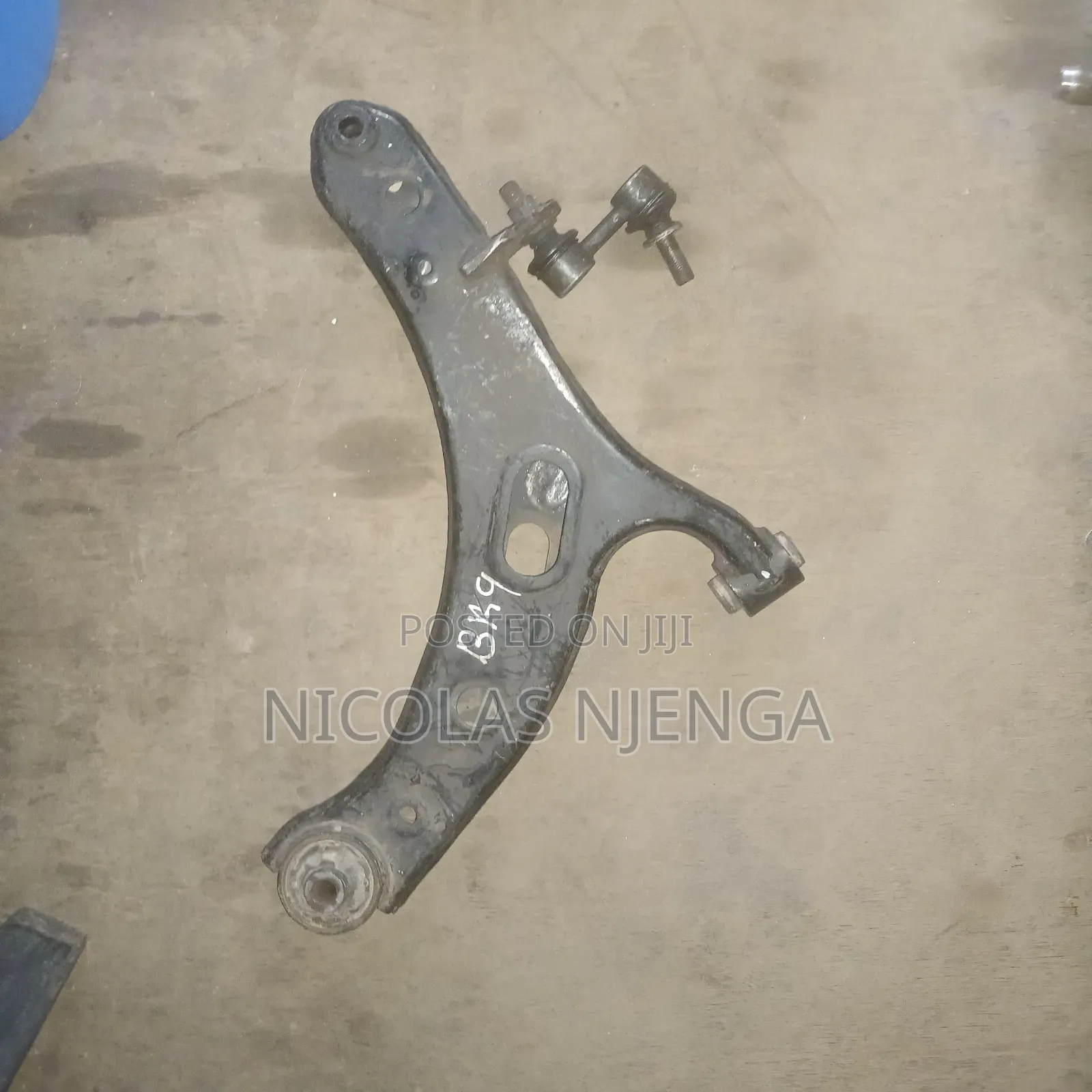 Subsru Front Right Side Arm