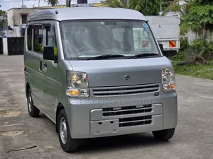 Suzuki Every Wagon 2018 Silver
