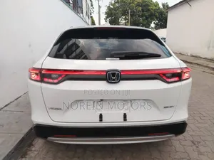Honda Vezel 2021 White
