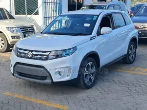 Suzuki Escudo 2018 White