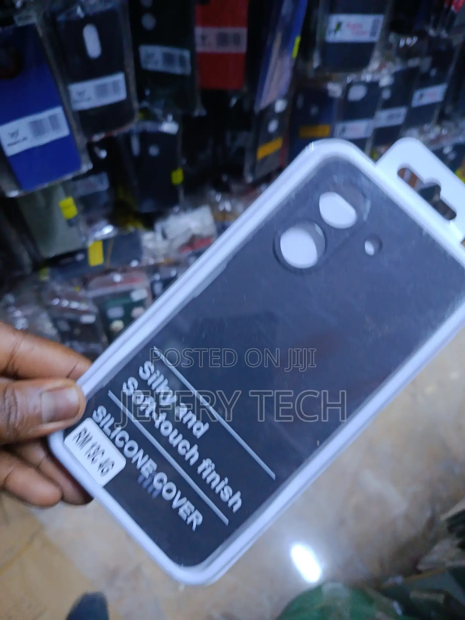 Glamour Case Silicone Cover Designed for the Xiaomi Redmi 13c.