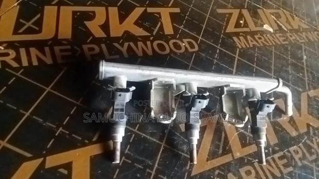 Fuel Rail With Nozzle Suzuki Ro6a - thumbnail 2